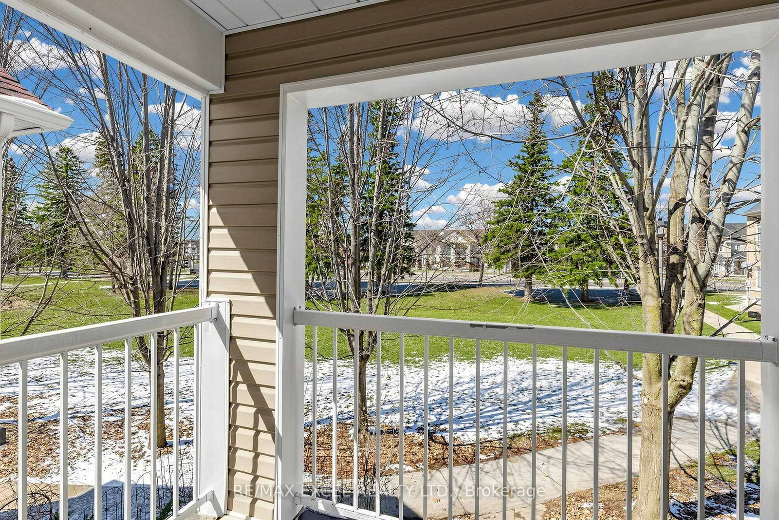 Townhouse for sale at 523 Bur Oak Avenue, Markham, Ontario, L6C 2S5 - Berczy - MLS: N12978630