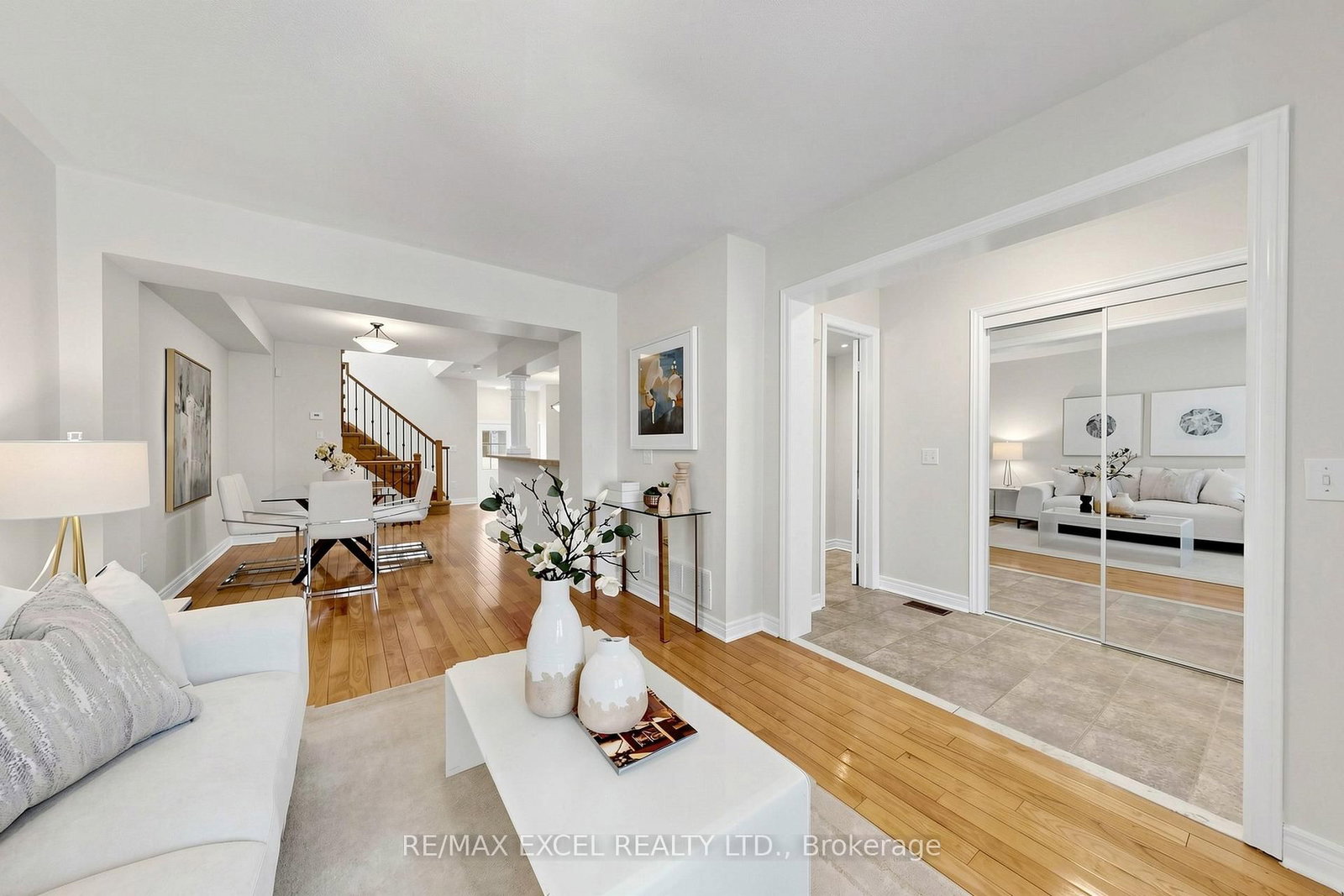 Townhouse for sale at 523 Bur Oak Avenue, Markham, Ontario, L6C 2S5 - Berczy - MLS: N12978630