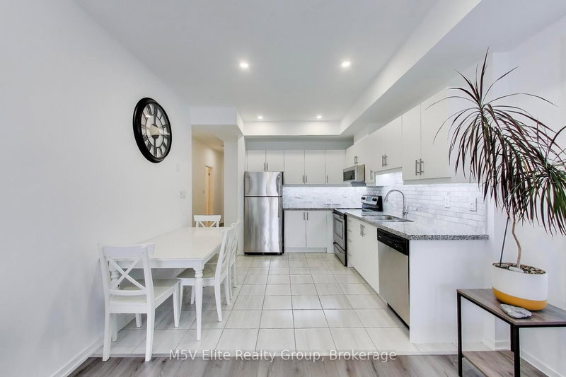 E07 - 26 Bruce St, Vaughan, L4L 0H4 | Image 3