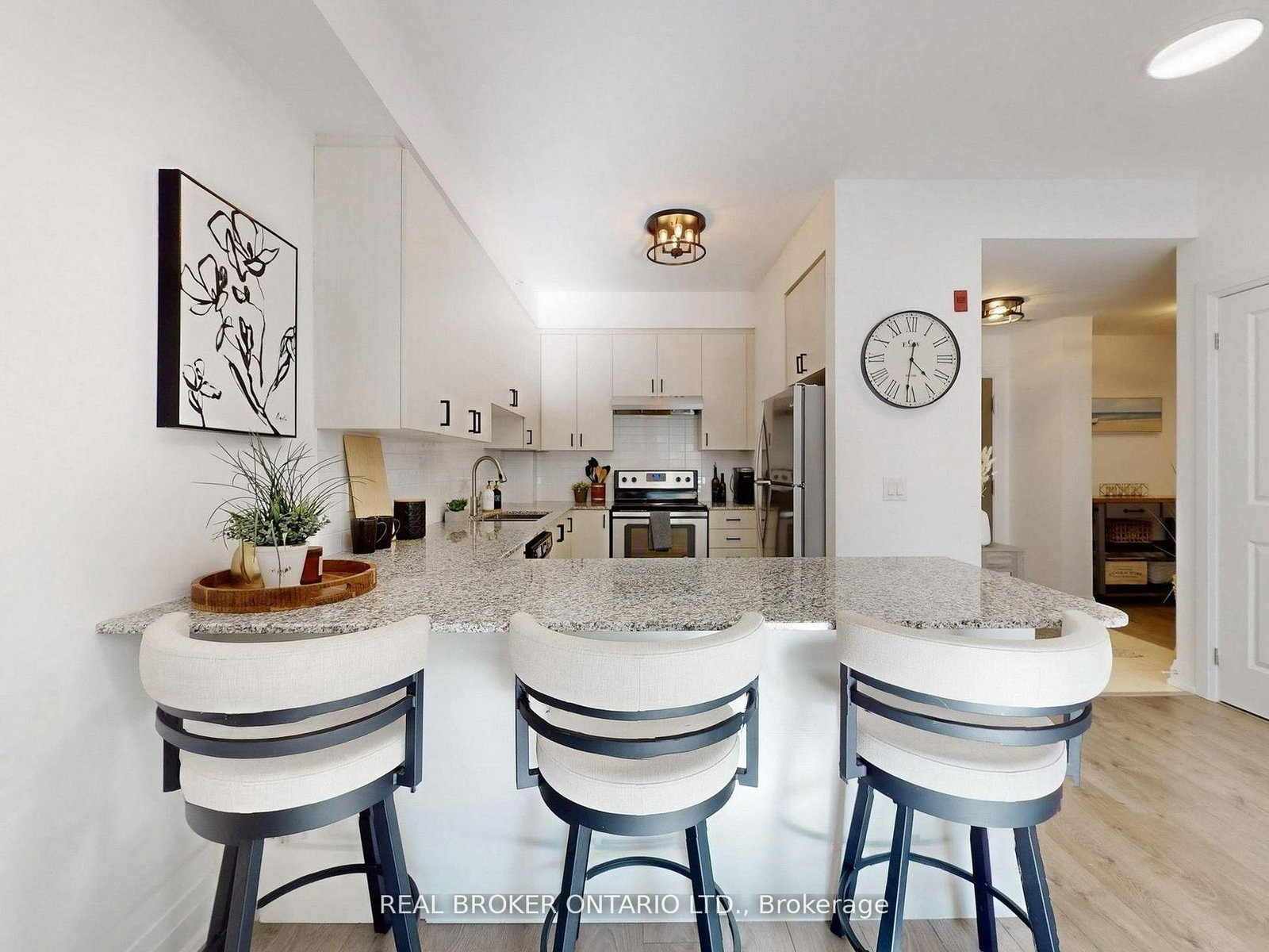 481 Rupert Avenue • #122 • Whitchurch-Stouffville, ON photo 6