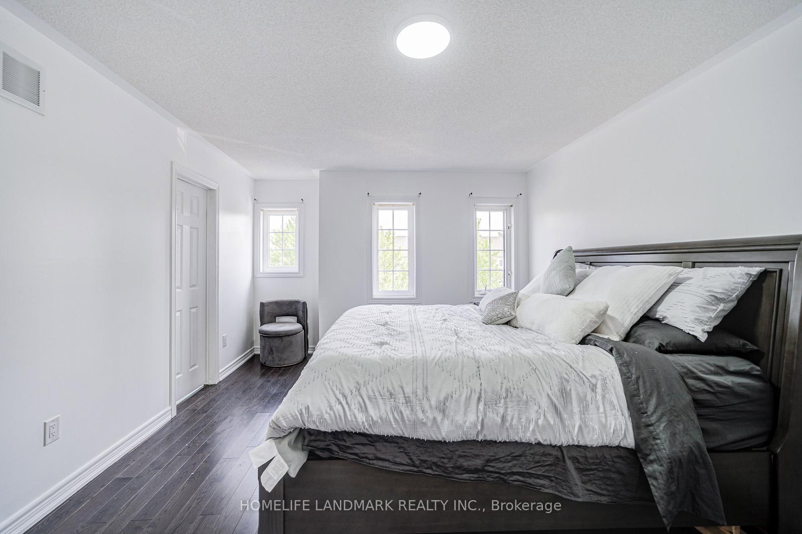 Townhouse for sale at 24 Willow Trail Road, Markham, Ontario, L6E 1V2 - Greensborough - MLS: N12978968