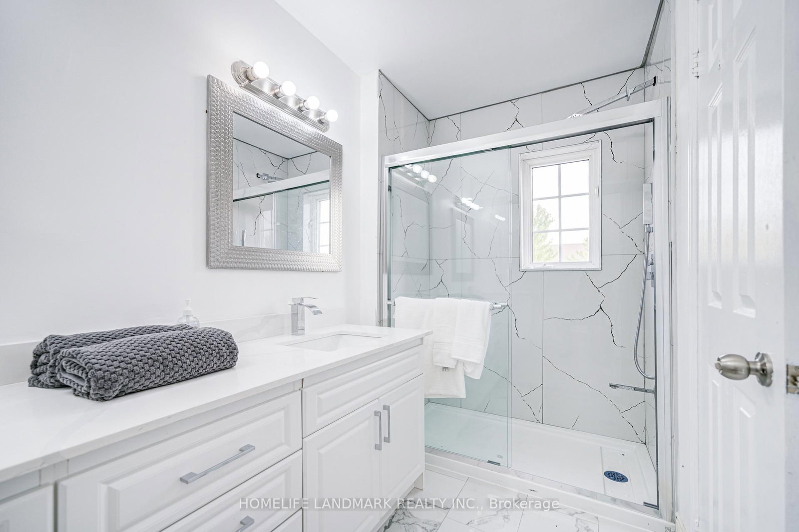 Townhouse for sale at 24 Willow Trail Road, Markham, Ontario, L6E 1V2 - Greensborough - MLS: N12978968