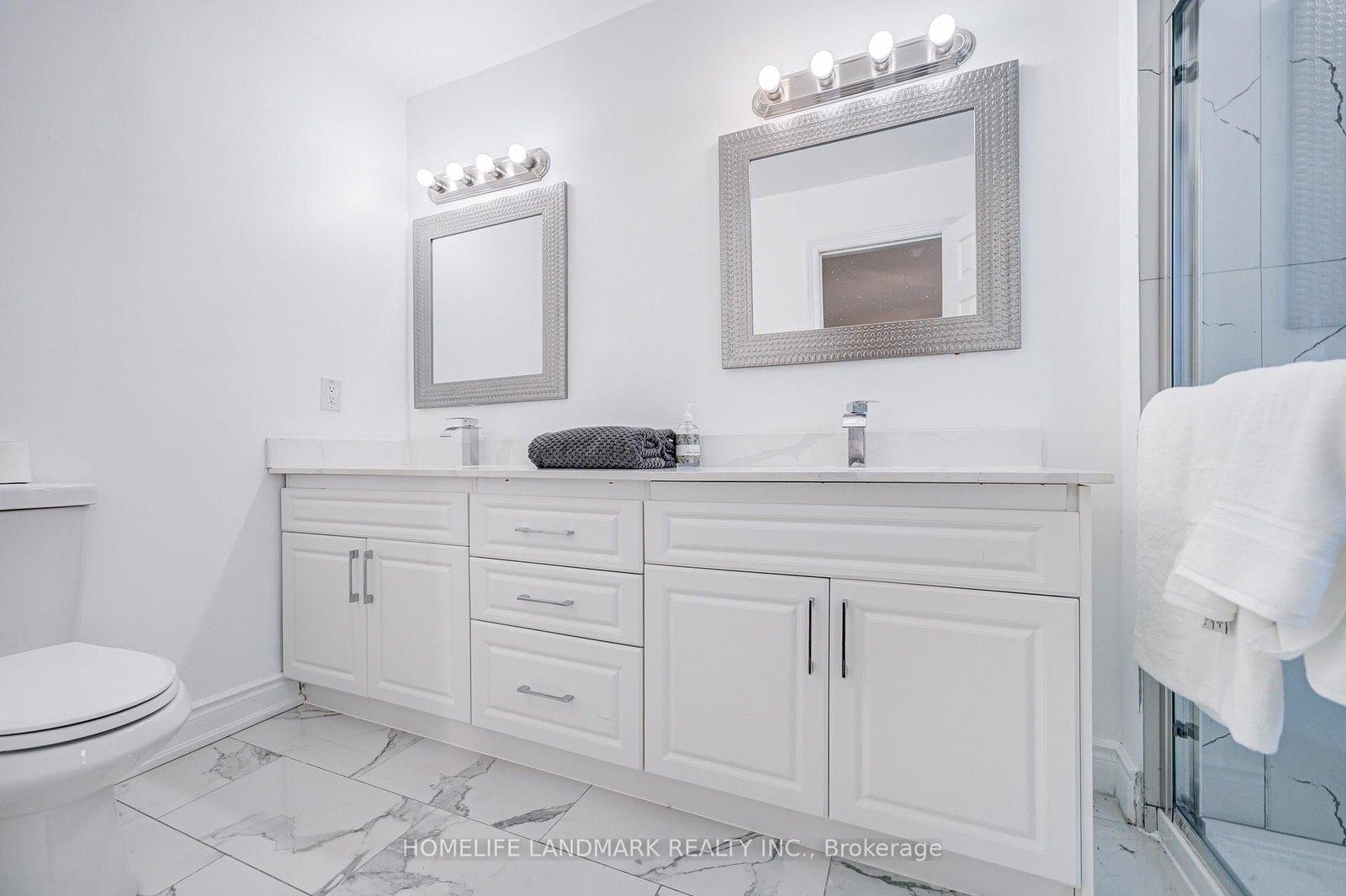 Townhouse for sale at 24 Willow Trail Road, Markham, Ontario, L6E 1V2 - Greensborough - MLS: N12978968