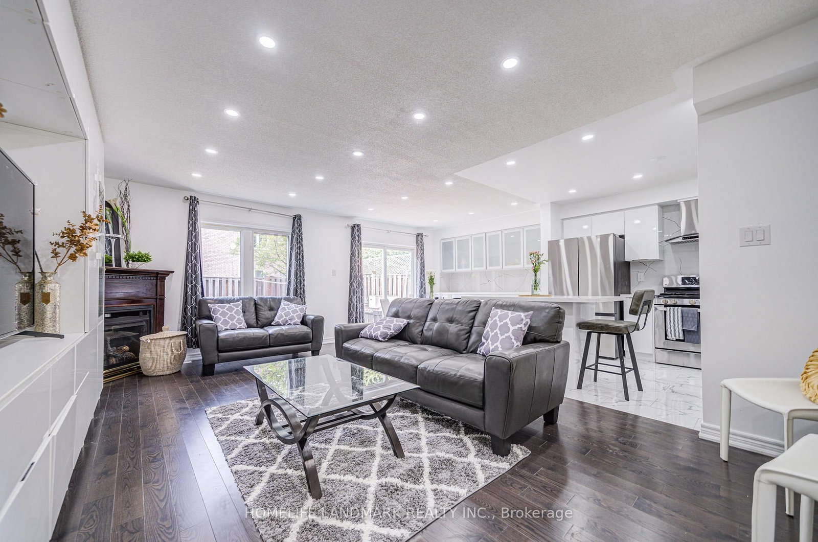 Townhouse for sale at 24 Willow Trail Road, Markham, Ontario, L6E 1V2 - Greensborough - MLS: N12978968