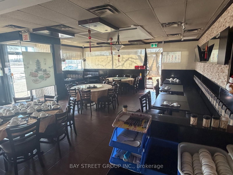 1 - 324 Highway 7 E, Richmond Hill, L4B 1A6 | Image 3