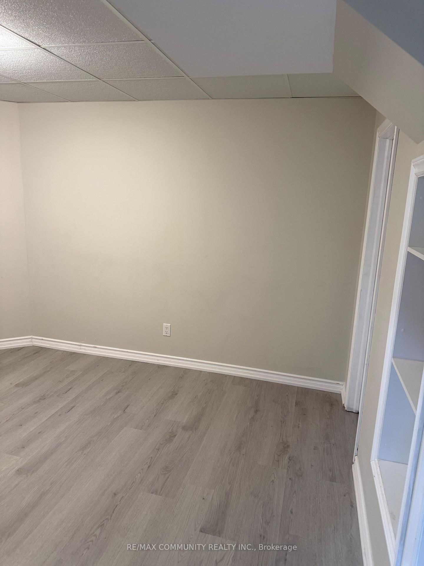 327 Mantle Avenue, Unit Bsmt - Photo 12