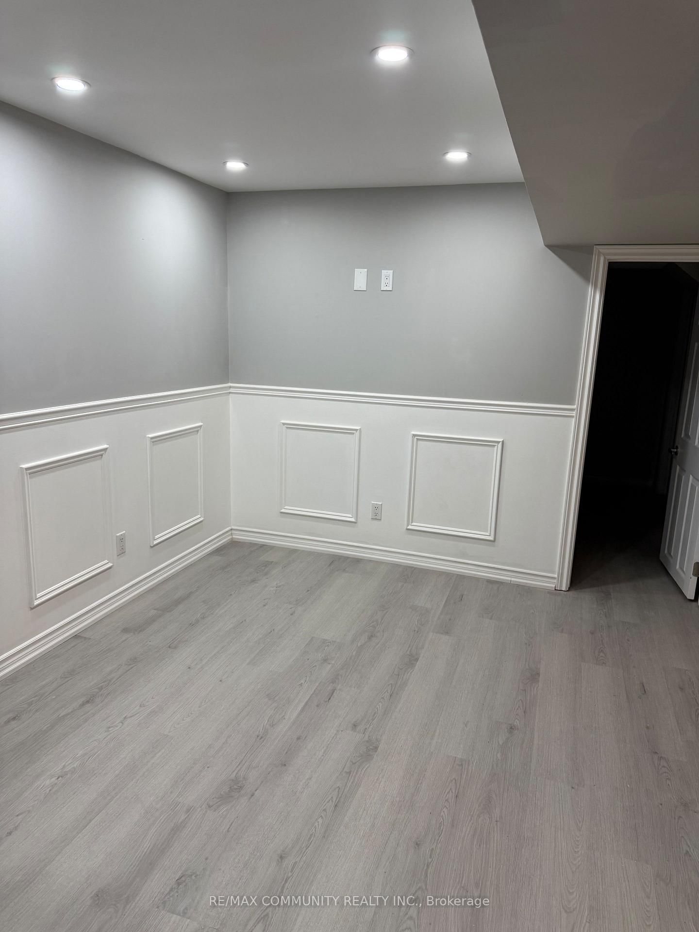 327 Mantle Avenue, Unit Bsmt - Photo 14