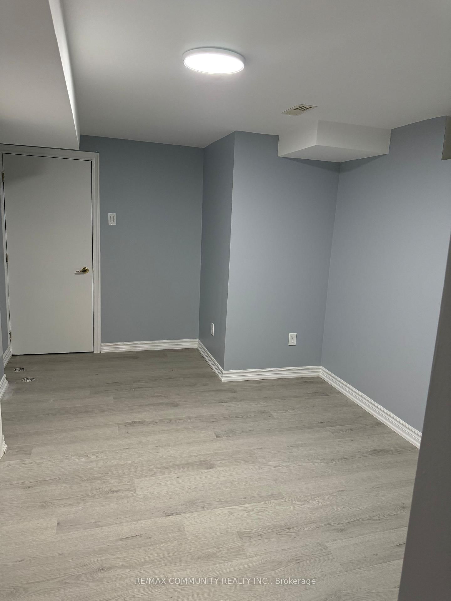 327 Mantle Avenue, Unit Bsmt - Photo 7