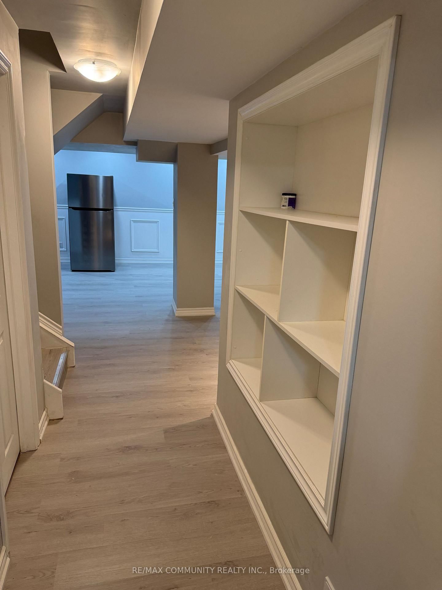 327 Mantle Avenue, Unit Bsmt - Photo 9