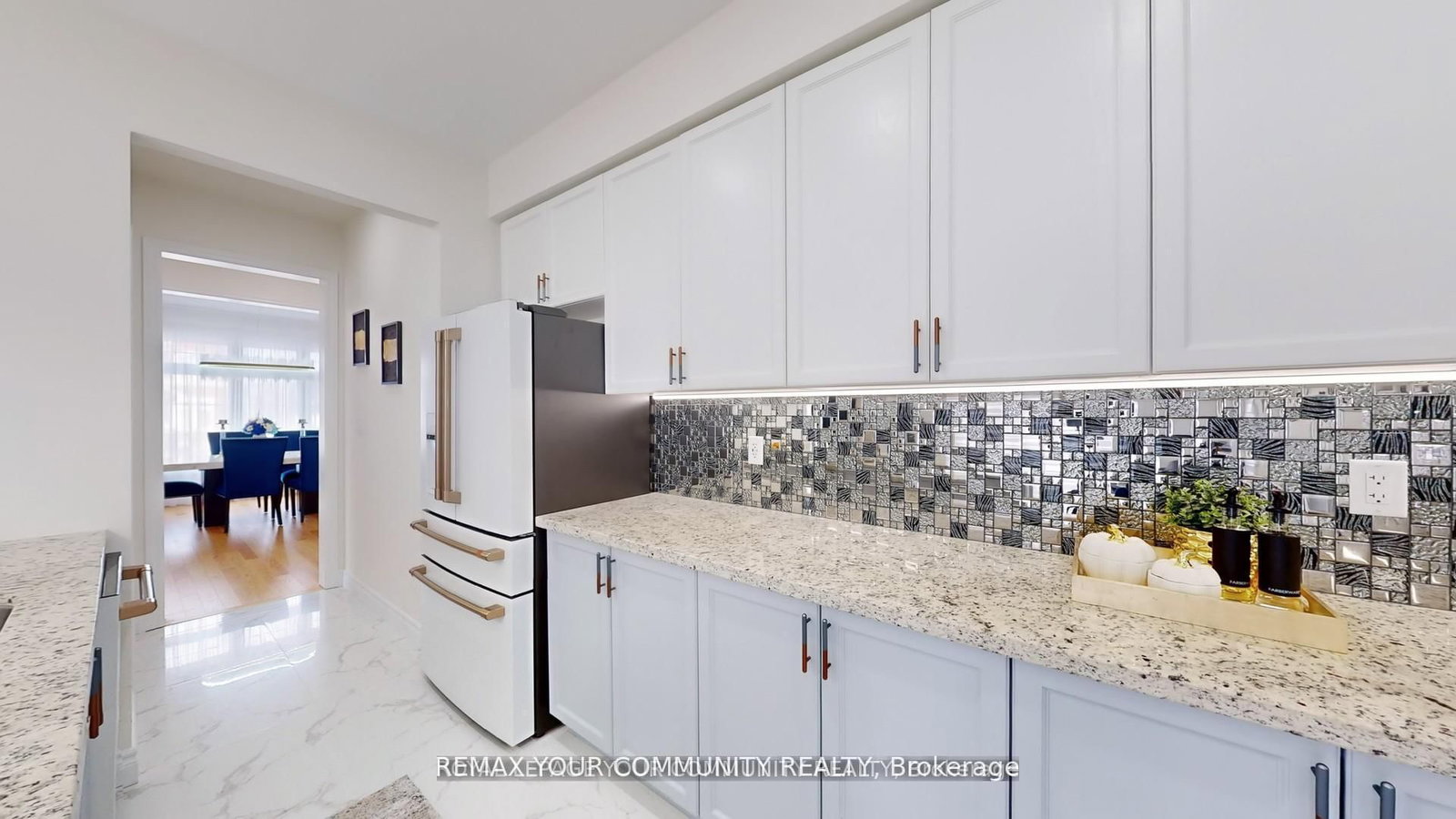 Detached House for sale at 1072 Wickham Road, Innisfil, Ontario, L9S 0P8 - Rural Innisfil - MLS: N12979048