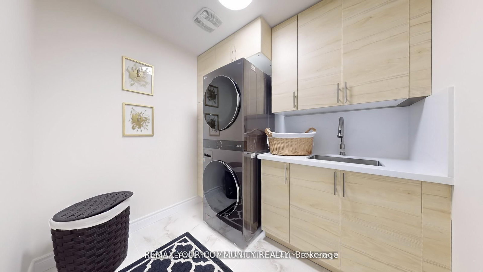 Detached House for sale at 1072 Wickham Road, Innisfil, Ontario, L9S 0P8 - Rural Innisfil - MLS: N12979048