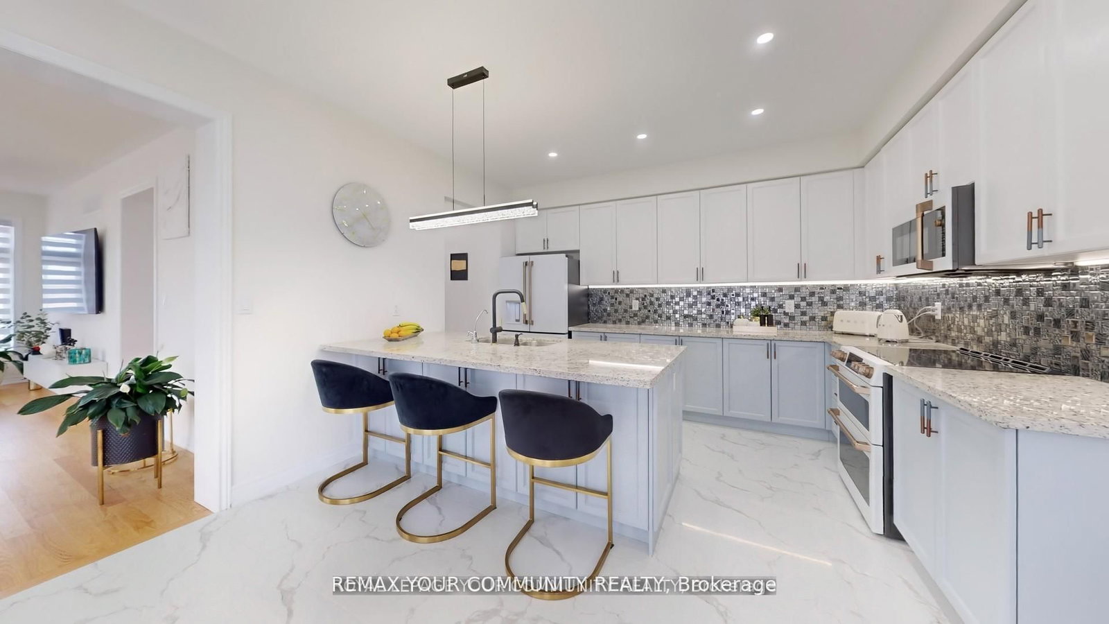 Detached House for sale at 1072 Wickham Road, Innisfil, Ontario, L9S 0P8 - Rural Innisfil - MLS: N12979048