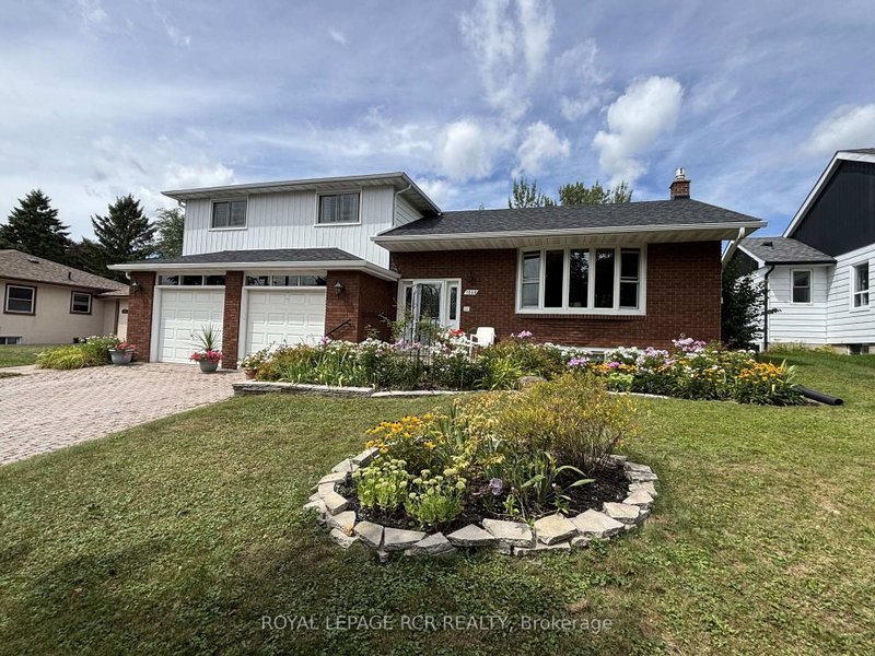 1049 Elgin Street