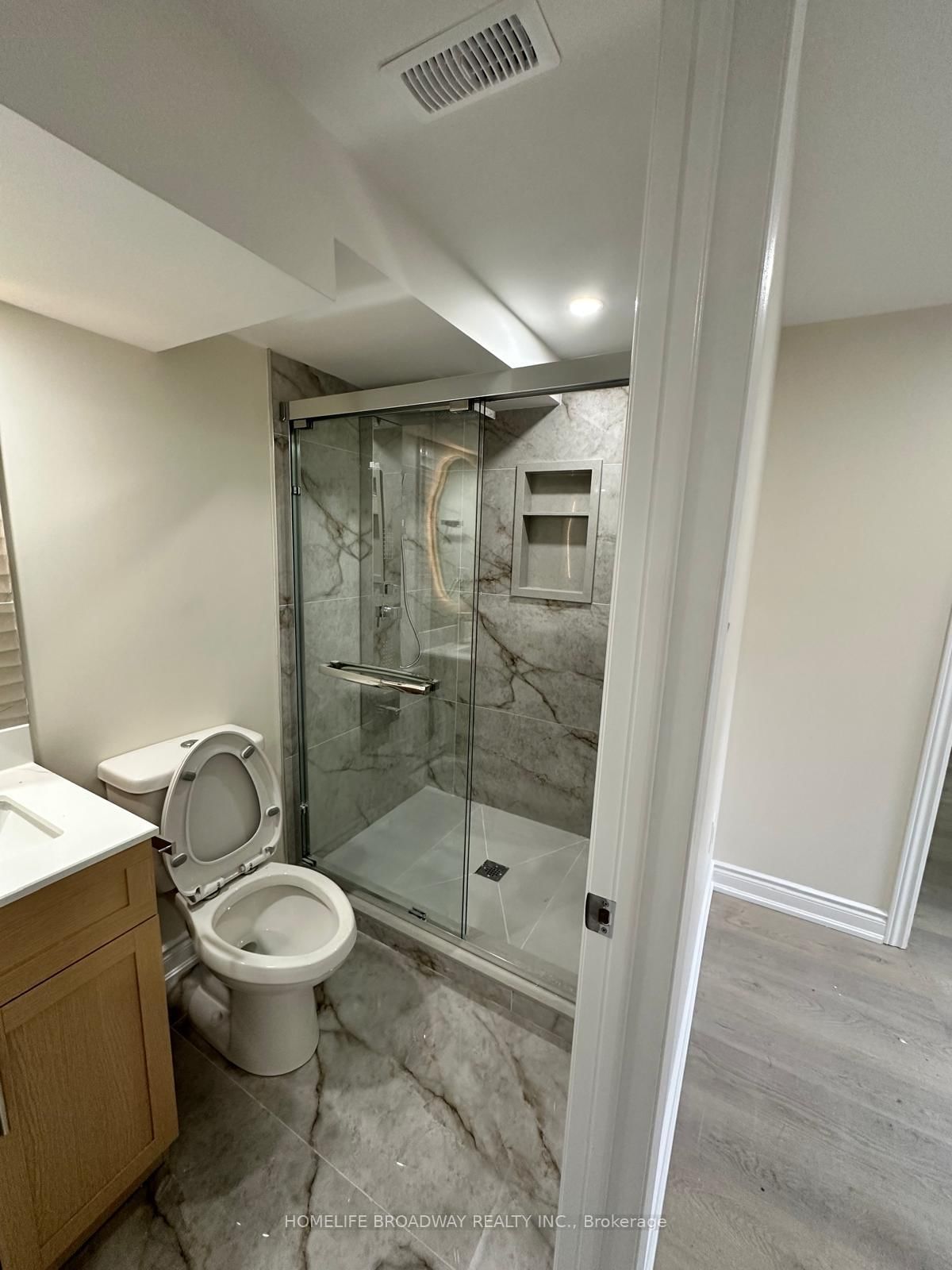 151 Lyndhurst Drive, Unit Bsmt - Photo 5