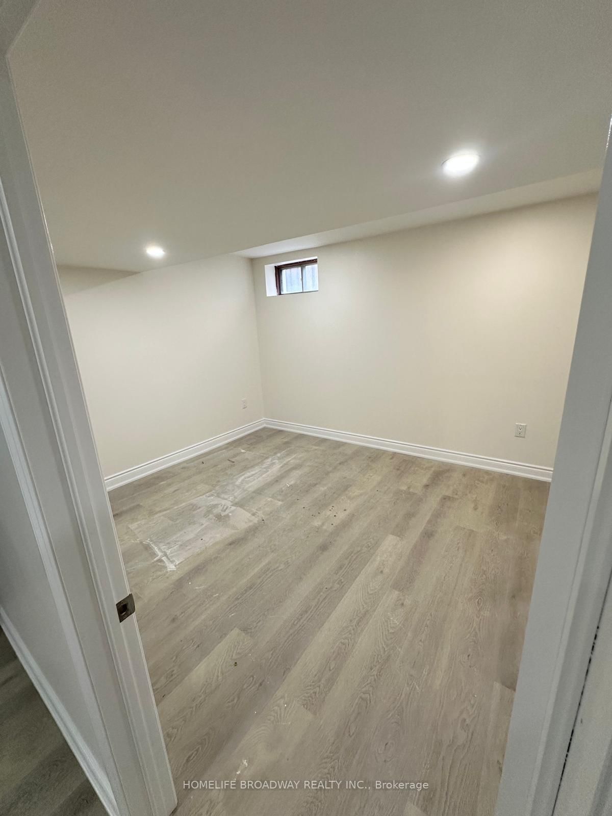 151 Lyndhurst Drive, Unit Bsmt - Photo 6