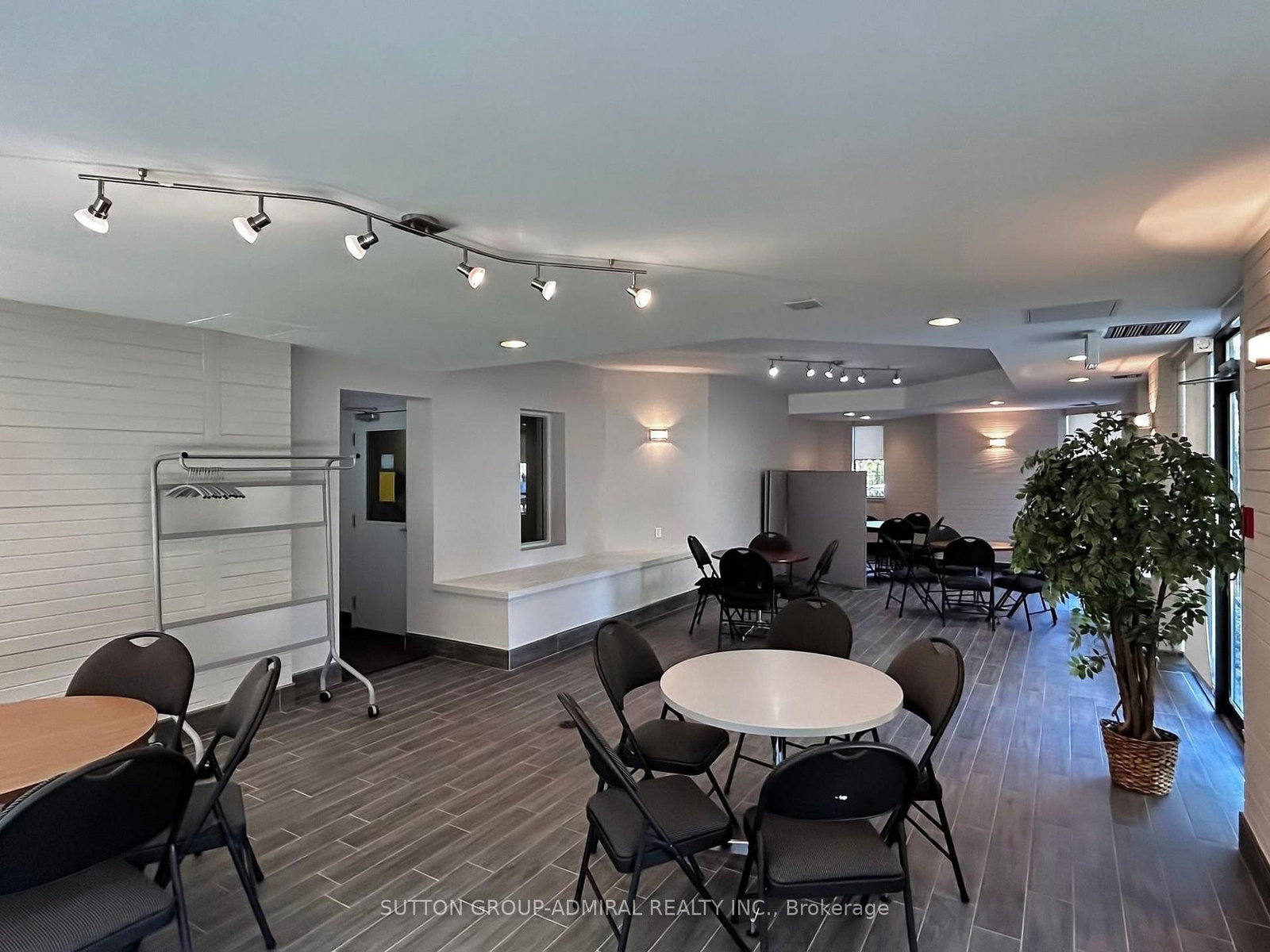 7440 Bathurst Street, Unit 1009 - Photo 37