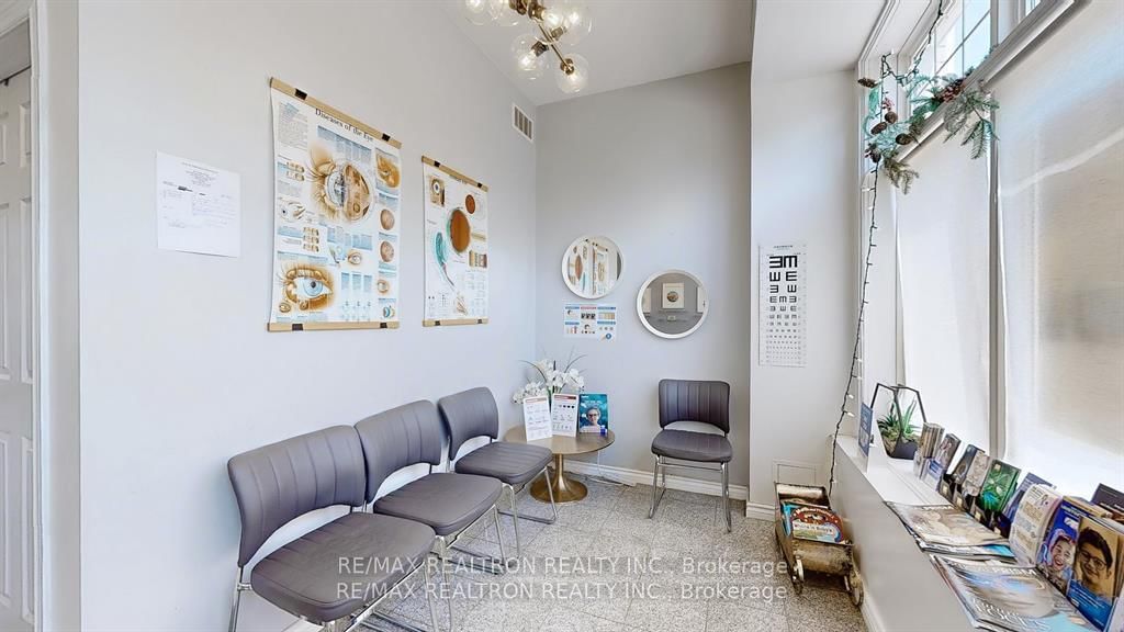 48 Cathedral High Street, Unit Main Floor - Photo 4