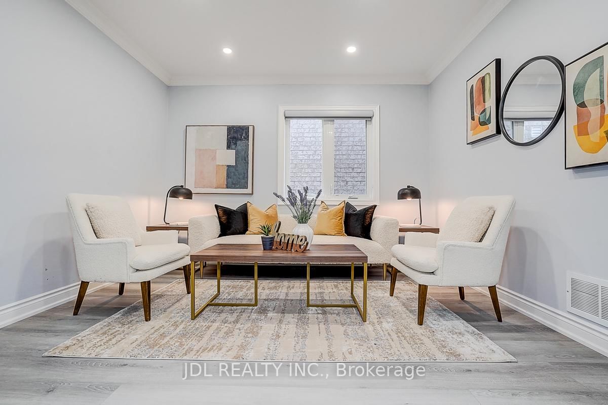 Detached House for sale at 41 Emmitt Road, Vaughan, Ontario, L6A 3V8 - Maple - MLS: N12979308