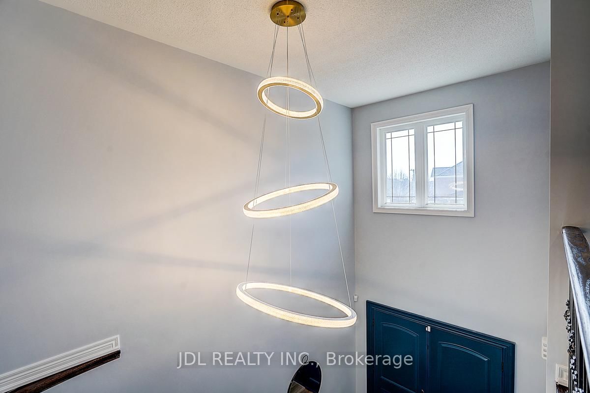 Detached House for sale at 41 Emmitt Road, Vaughan, Ontario, L6A 3V8 - Maple - MLS: N12979308