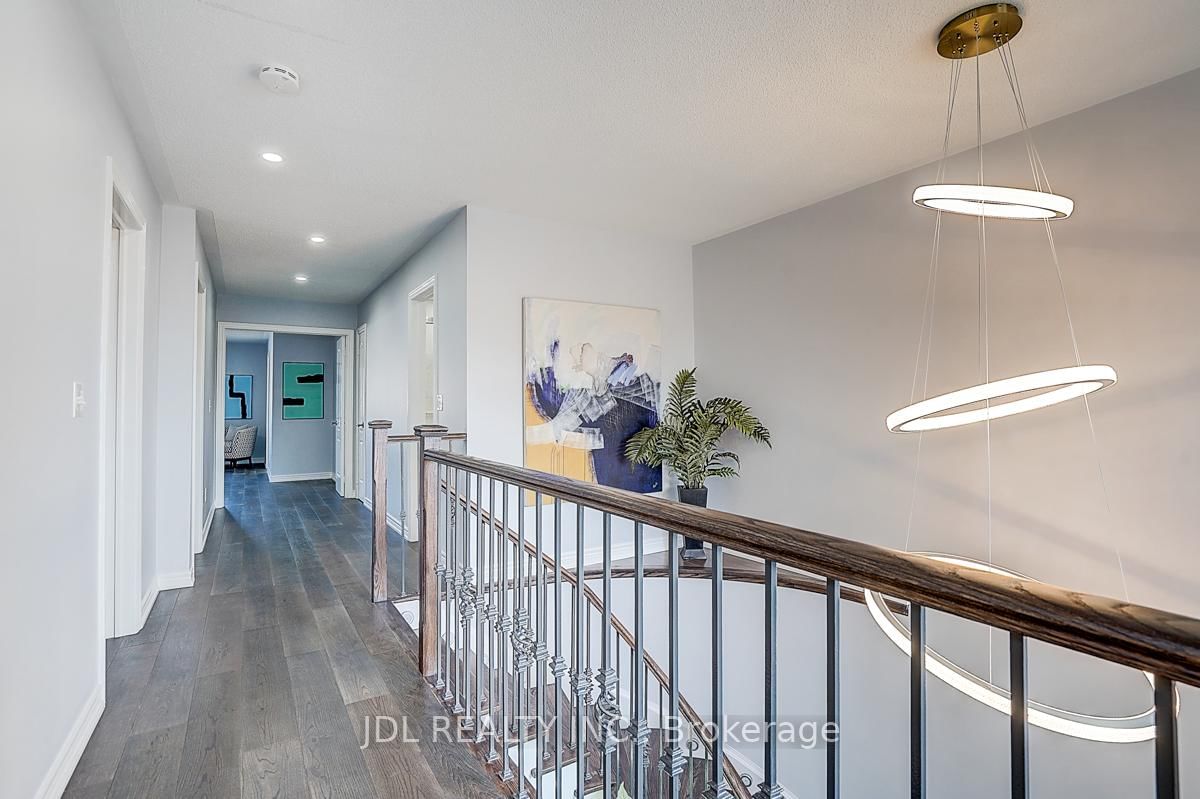 Detached House for sale at 41 Emmitt Road, Vaughan, Ontario, L6A 3V8 - Maple - MLS: N12979308