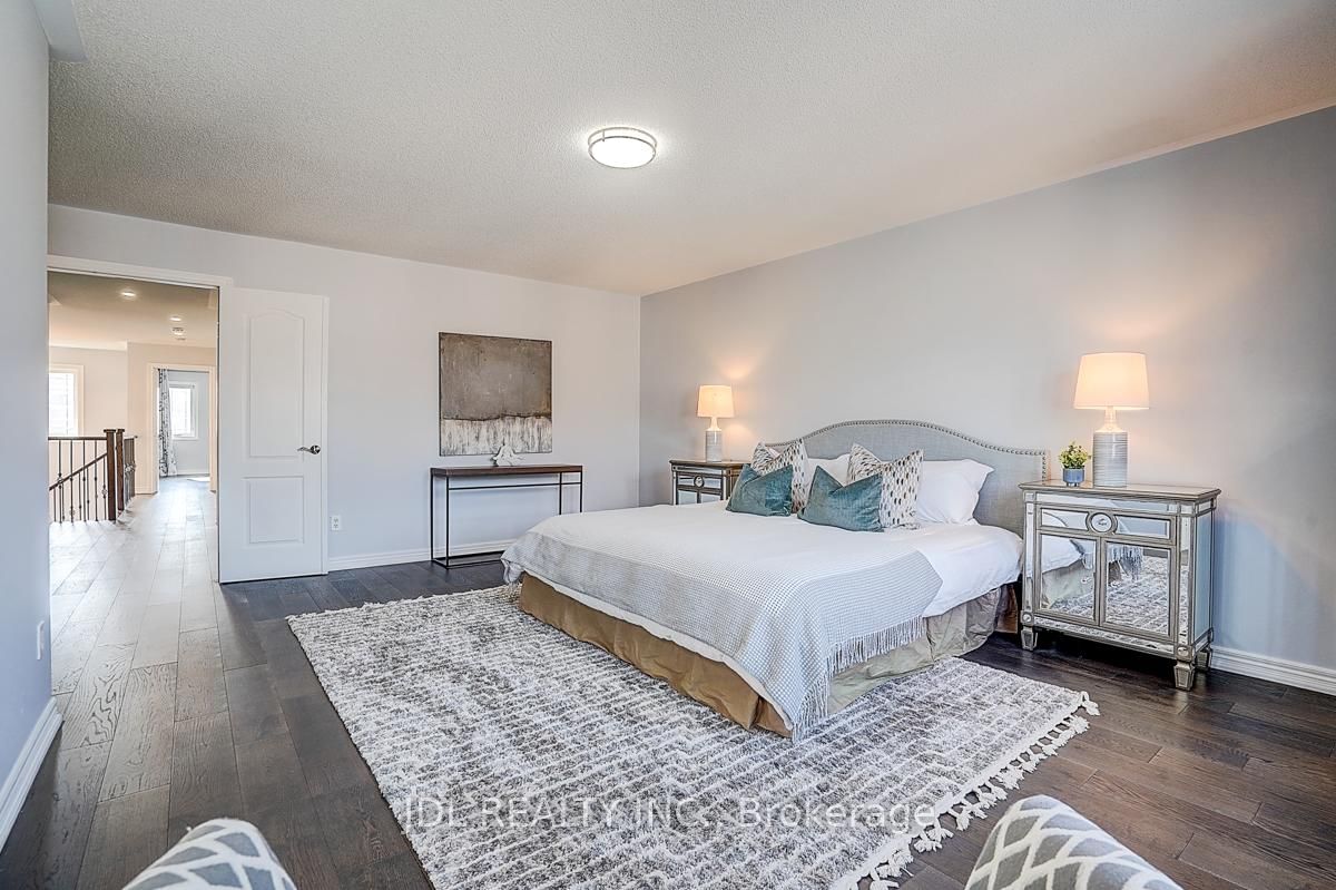 Detached House for sale at 41 Emmitt Road, Vaughan, Ontario, L6A 3V8 - Maple - MLS: N12979308