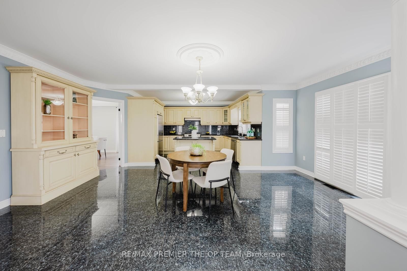 Detached House for sale at 16 St Michele Place, Vaughan, Ontario, L4H 1H3 - Islington Woods - MLS: N12979408