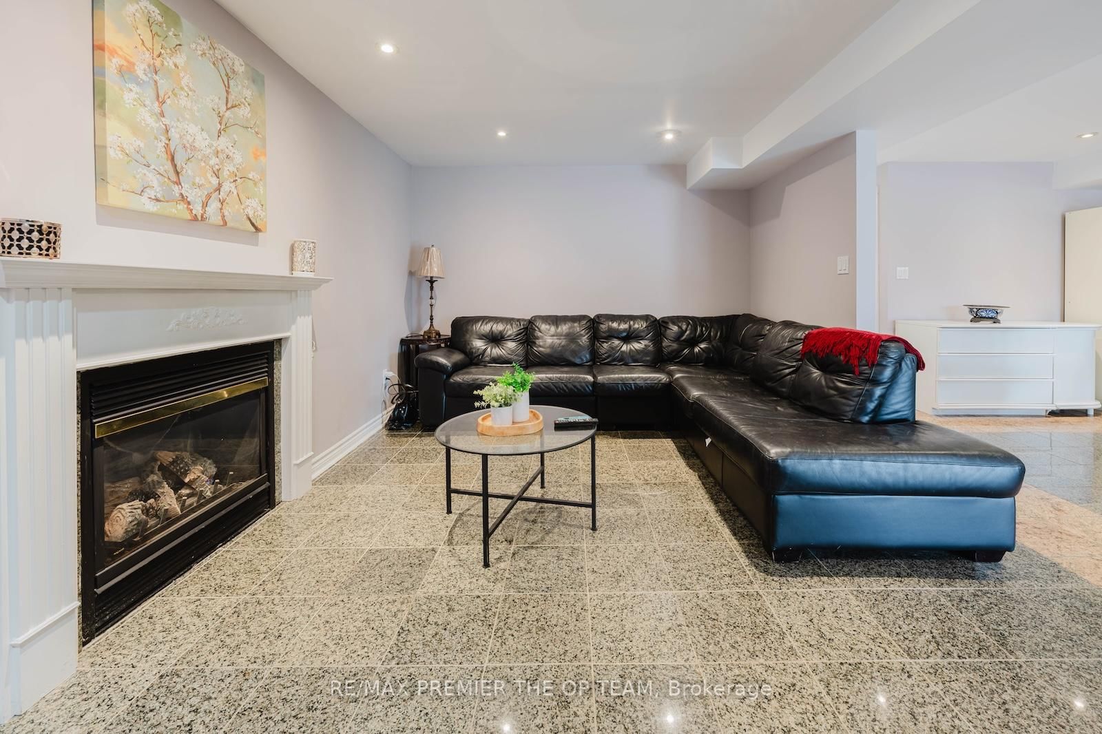 Detached House for sale at 16 St Michele Place, Vaughan, Ontario, L4H 1H3 - Islington Woods - MLS: N12979408