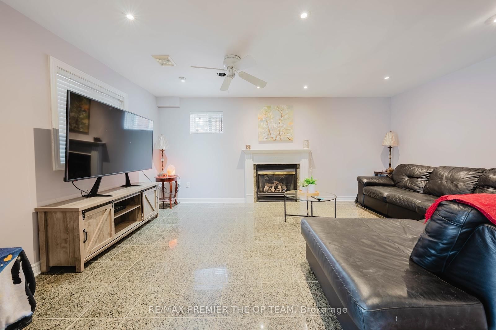 Detached House for sale at 16 St Michele Place, Vaughan, Ontario, L4H 1H3 - Islington Woods - MLS: N12979408