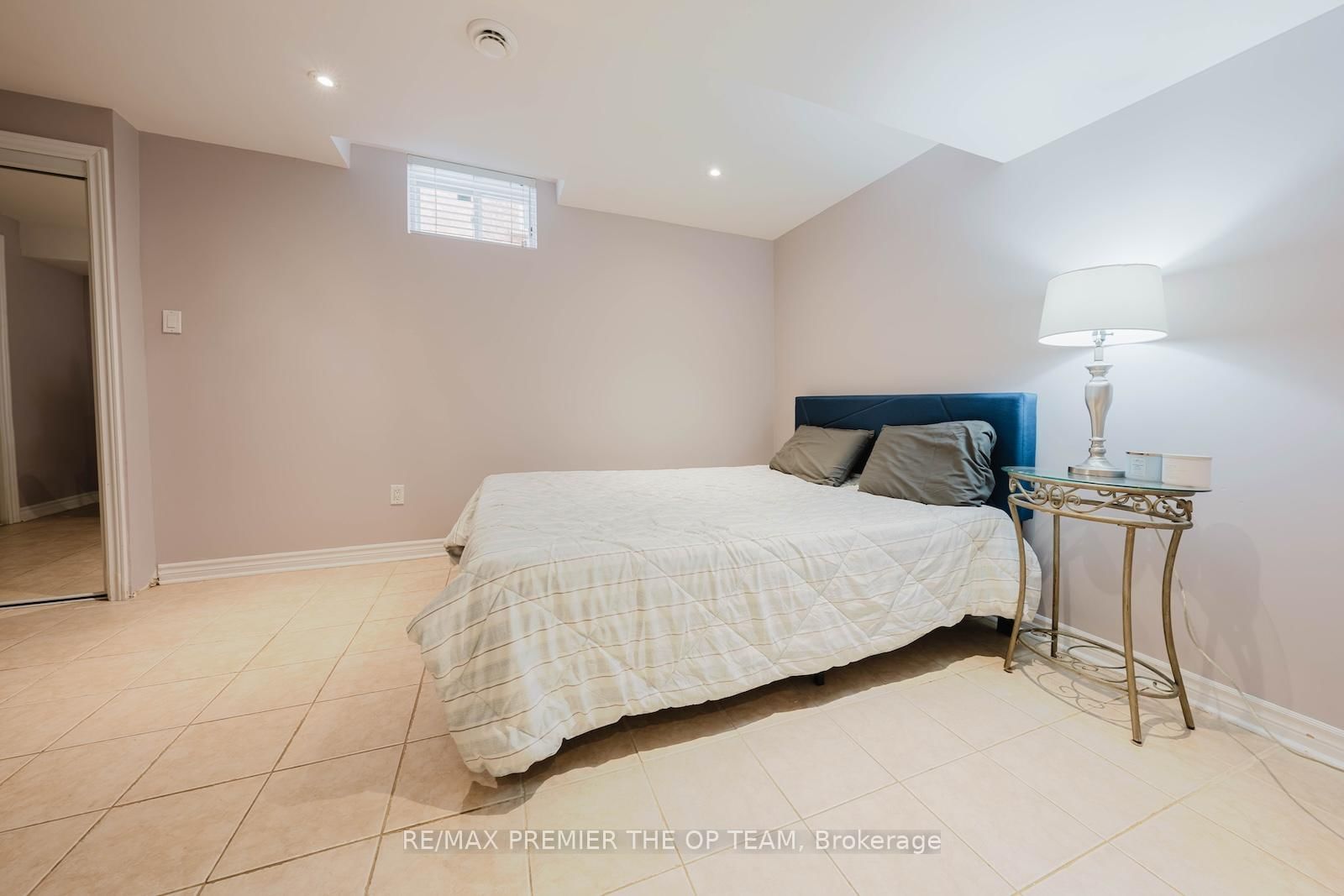 Detached House for sale at 16 St Michele Place, Vaughan, Ontario, L4H 1H3 - Islington Woods - MLS: N12979408