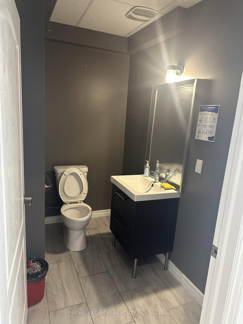 28 South Unionville Ave, Markham, L3R 0R5 | Image 3