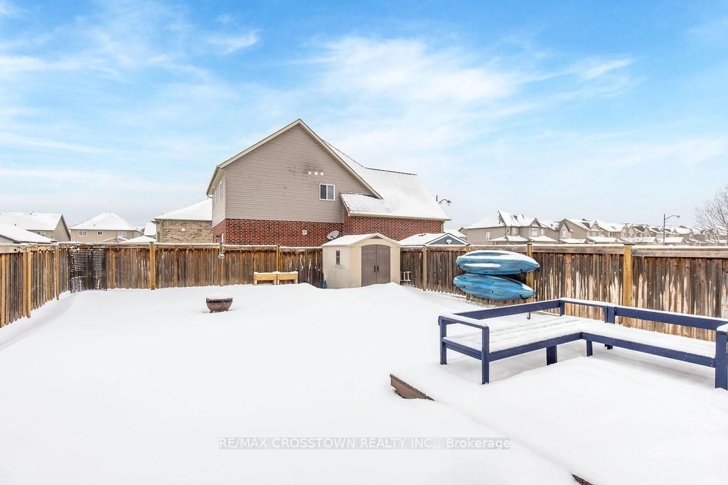 Detached House for sale at 8 Brownley Lane, Essa, Ontario, L0M 1B0 - Angus - MLS: N12979456