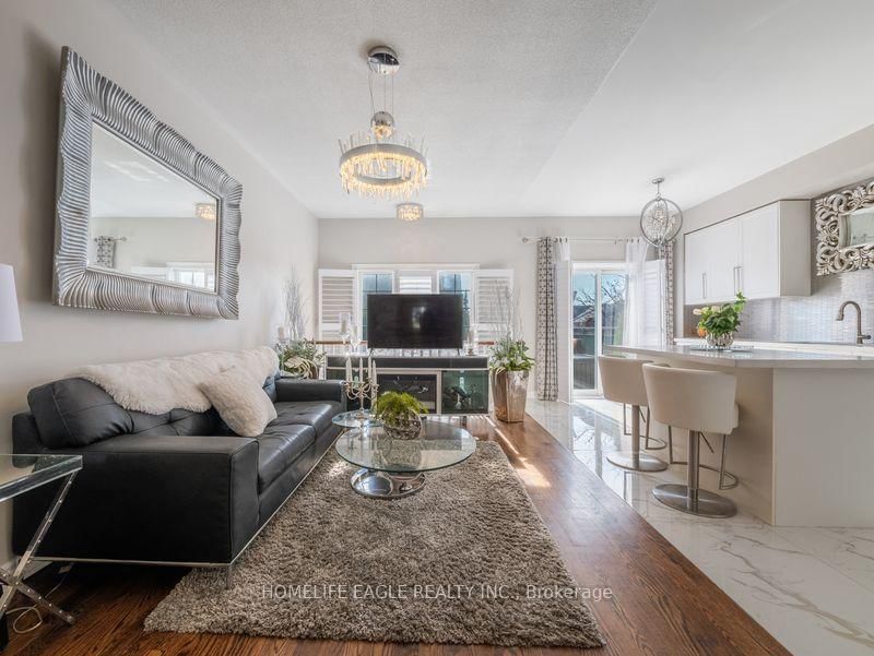 280 Fred Hagan Crt, Newmarket, L3Y 8K6 | Image 2