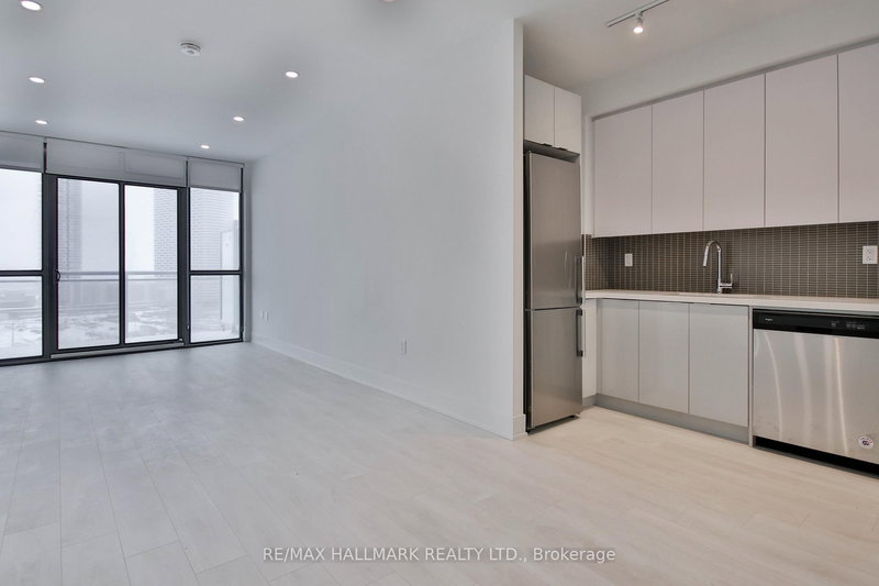 1204 - 2916 Highway 7 Rd, Vaughan, L4K 0K6 | Image 2