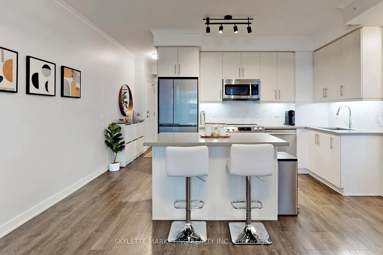 75 Oneida Crescent, Unit 410 - Photo 11