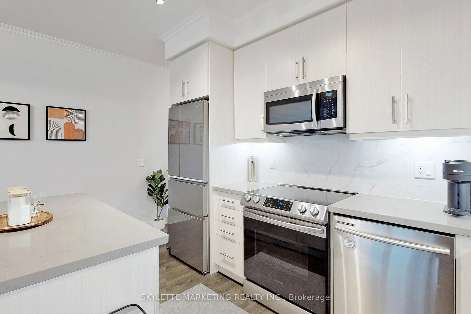 75 Oneida Crescent, Unit 410 - Photo 12