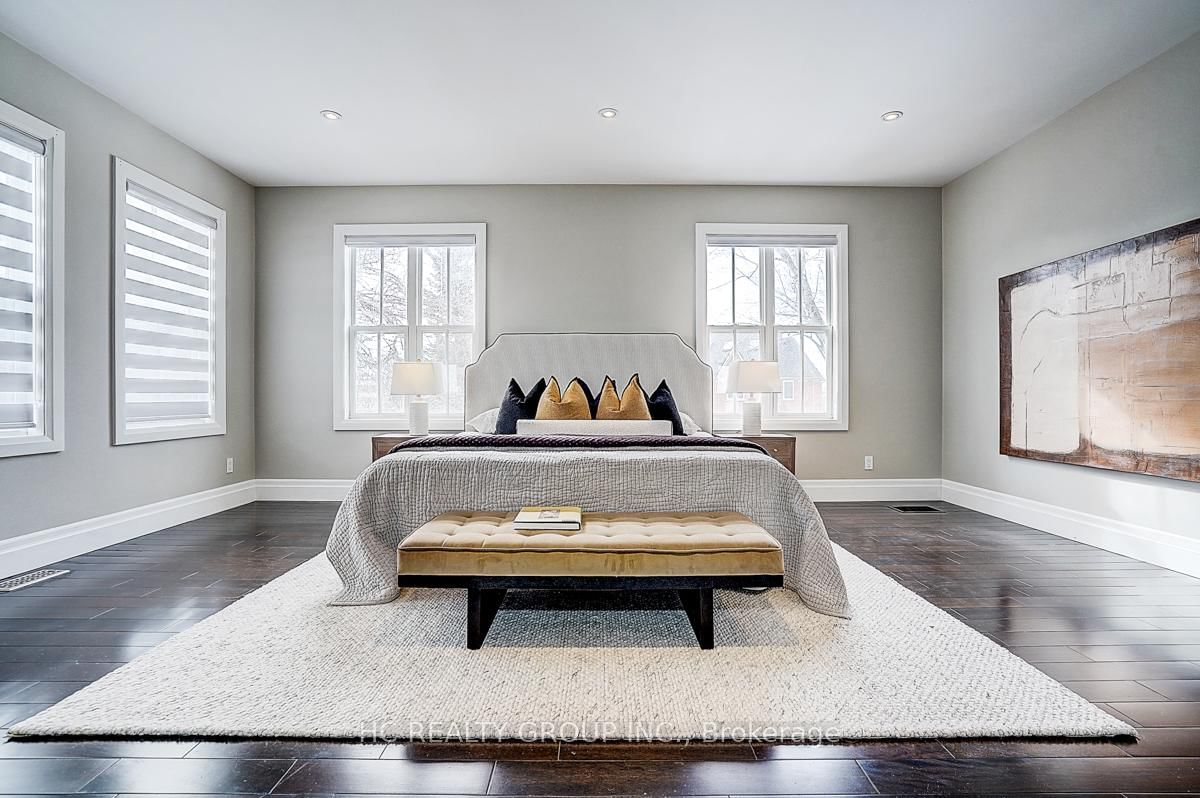 Detached House for sale at 8 Beech Street, Markham, Ontario, L3P 2A2 - Old Markham Village - MLS: N12979722