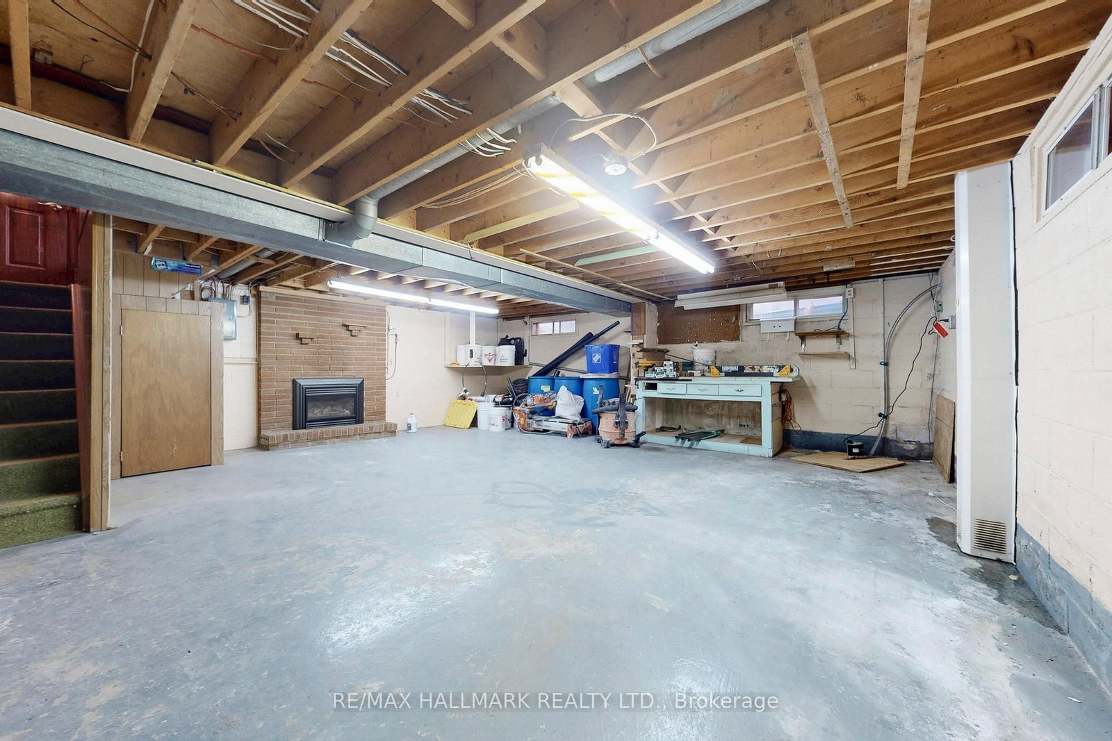 Detached House for sale at 63 Oxford Street, Richmond Hill, Ontario, L4C 4L6 - Mill Pond - MLS: N12979766