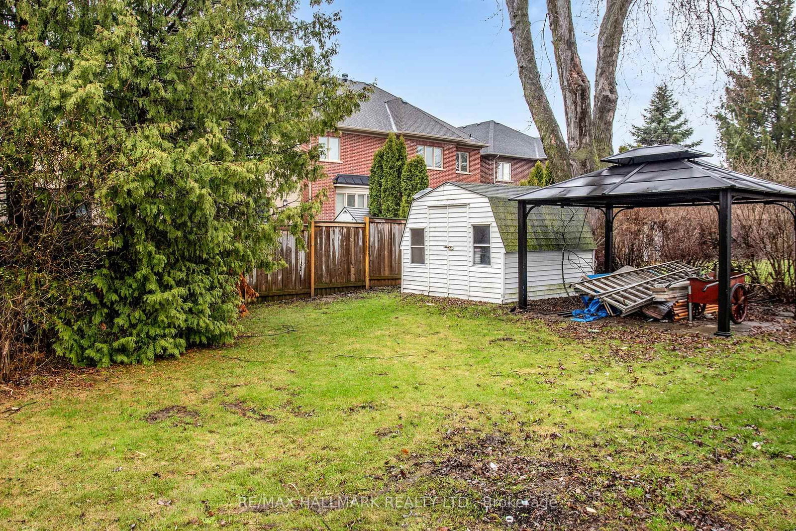 Detached House for sale at 63 Oxford Street, Richmond Hill, Ontario, L4C 4L6 - Mill Pond - MLS: N12979766