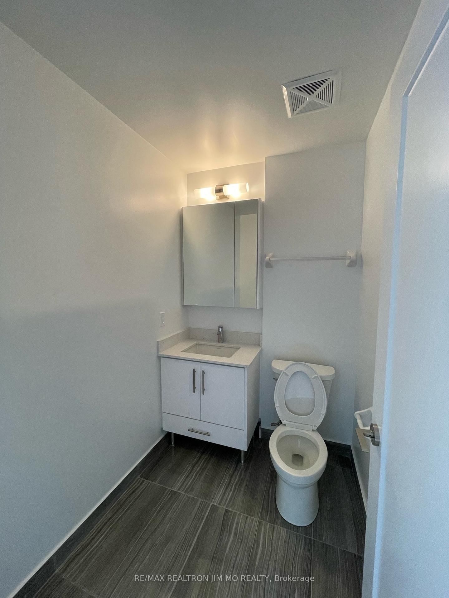 95 Oneida Crescent, Unit 2304 - Photo 8