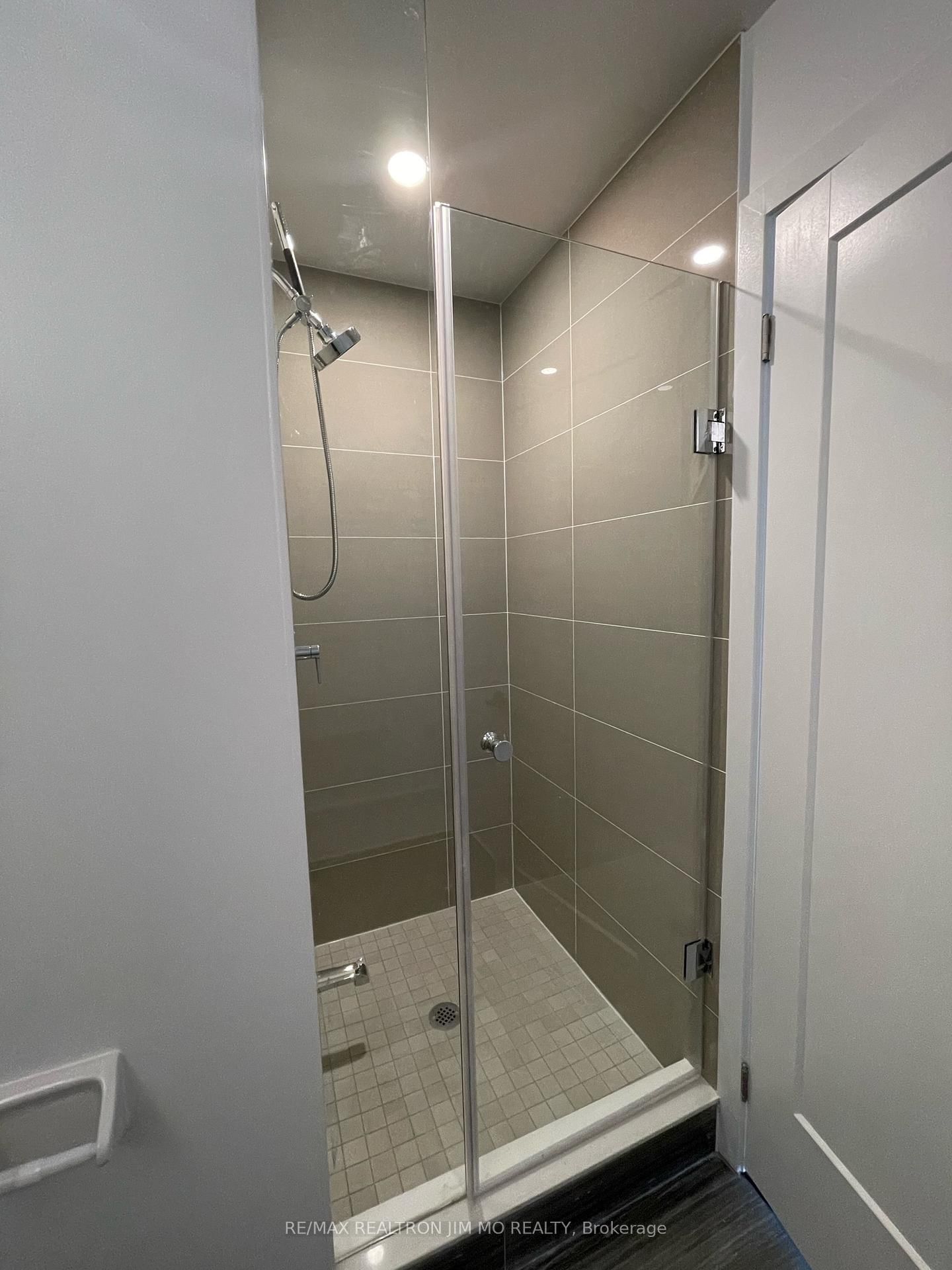 95 Oneida Crescent, Unit 2304 - Photo 9