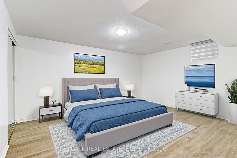 11 Jordana Dr, Markham, L3S 3C2 | Image 2