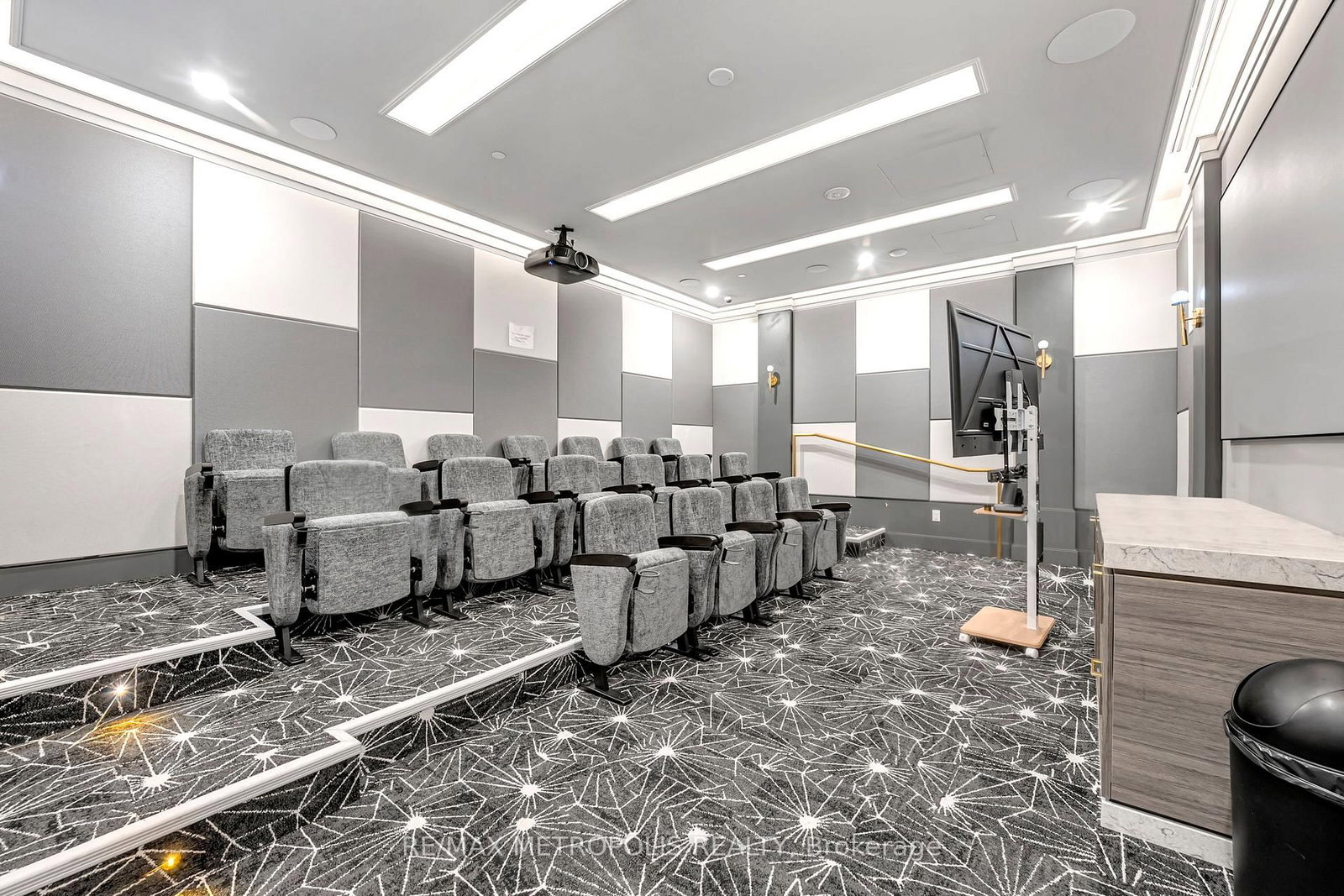 10 Gatineau Drive, Unit 509W - Photo 24