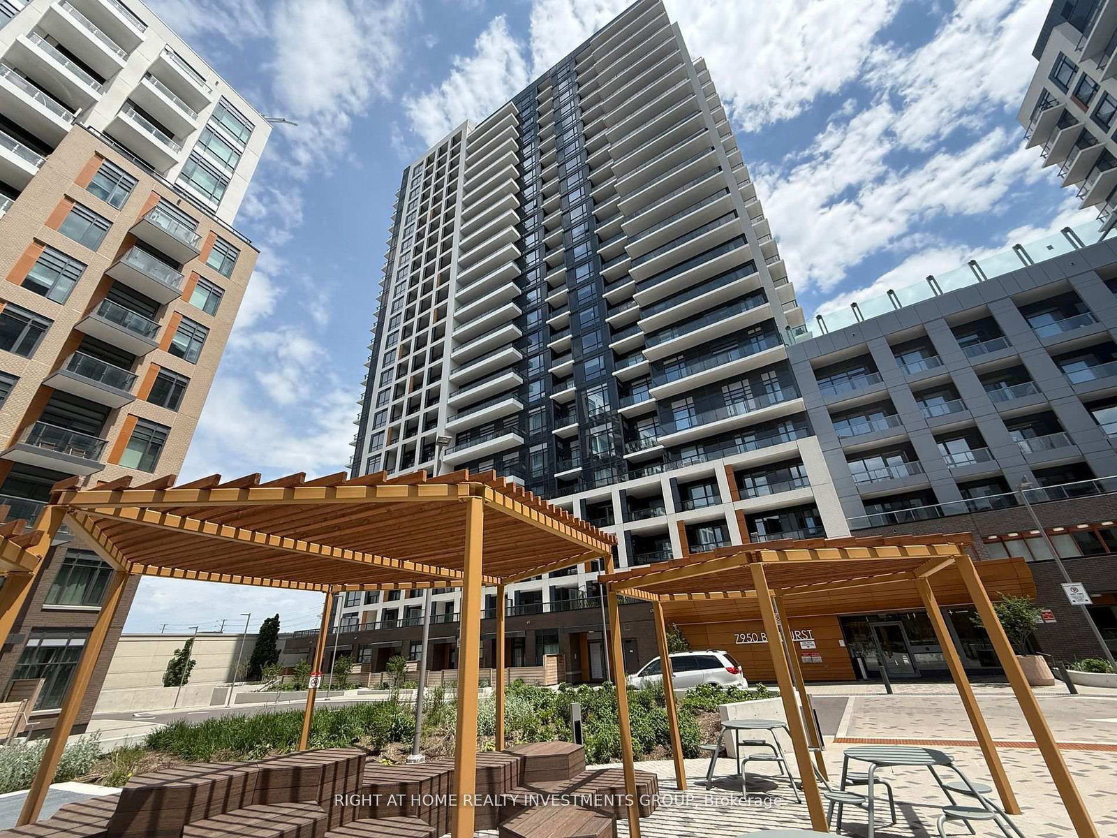 7950 Bathurst Street, Unit 427