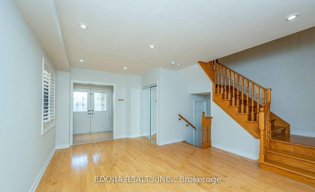 130 Royal Appian Crescent