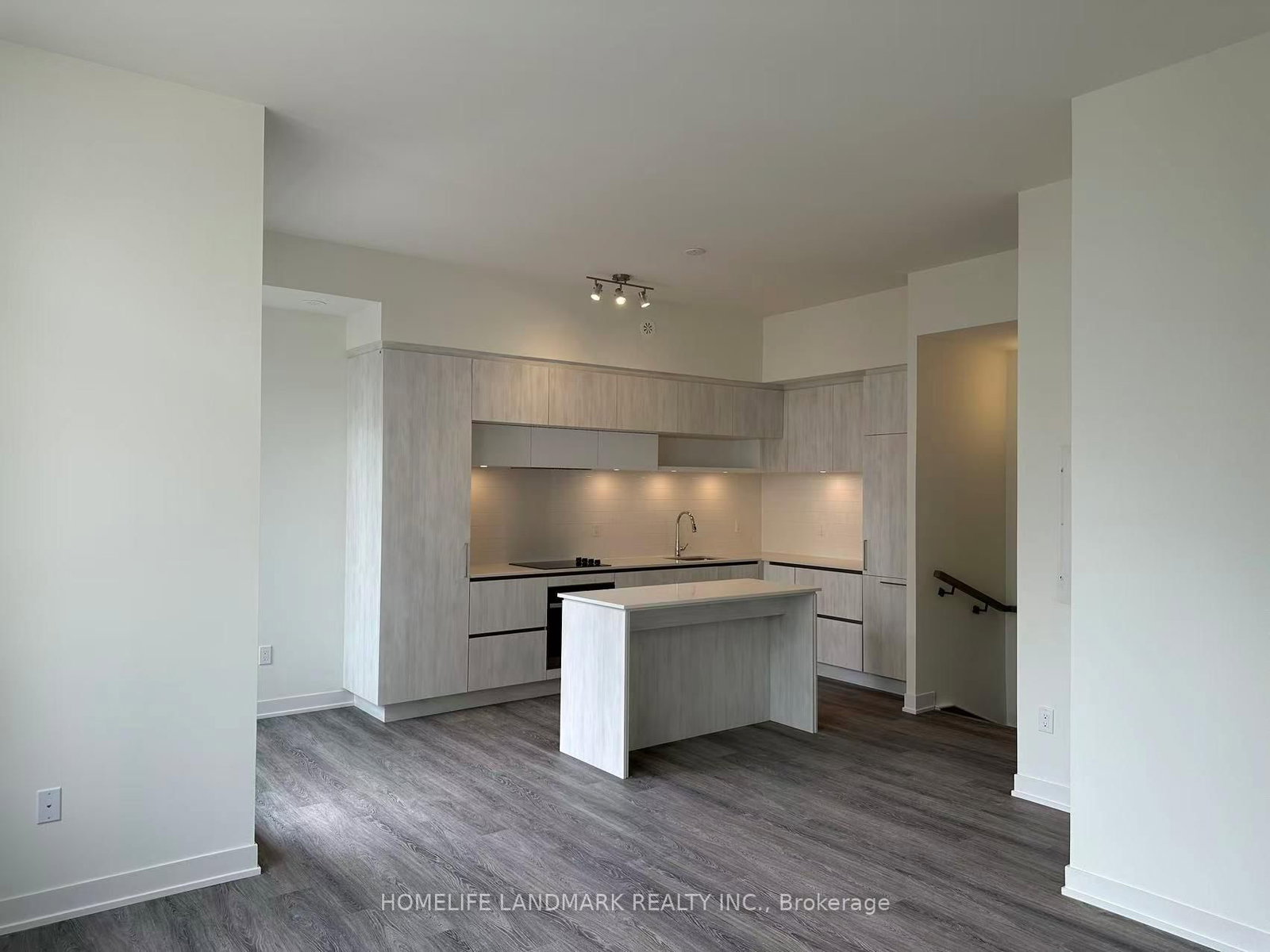 8 David Eyer Road, Unit 1224 - Photo 3