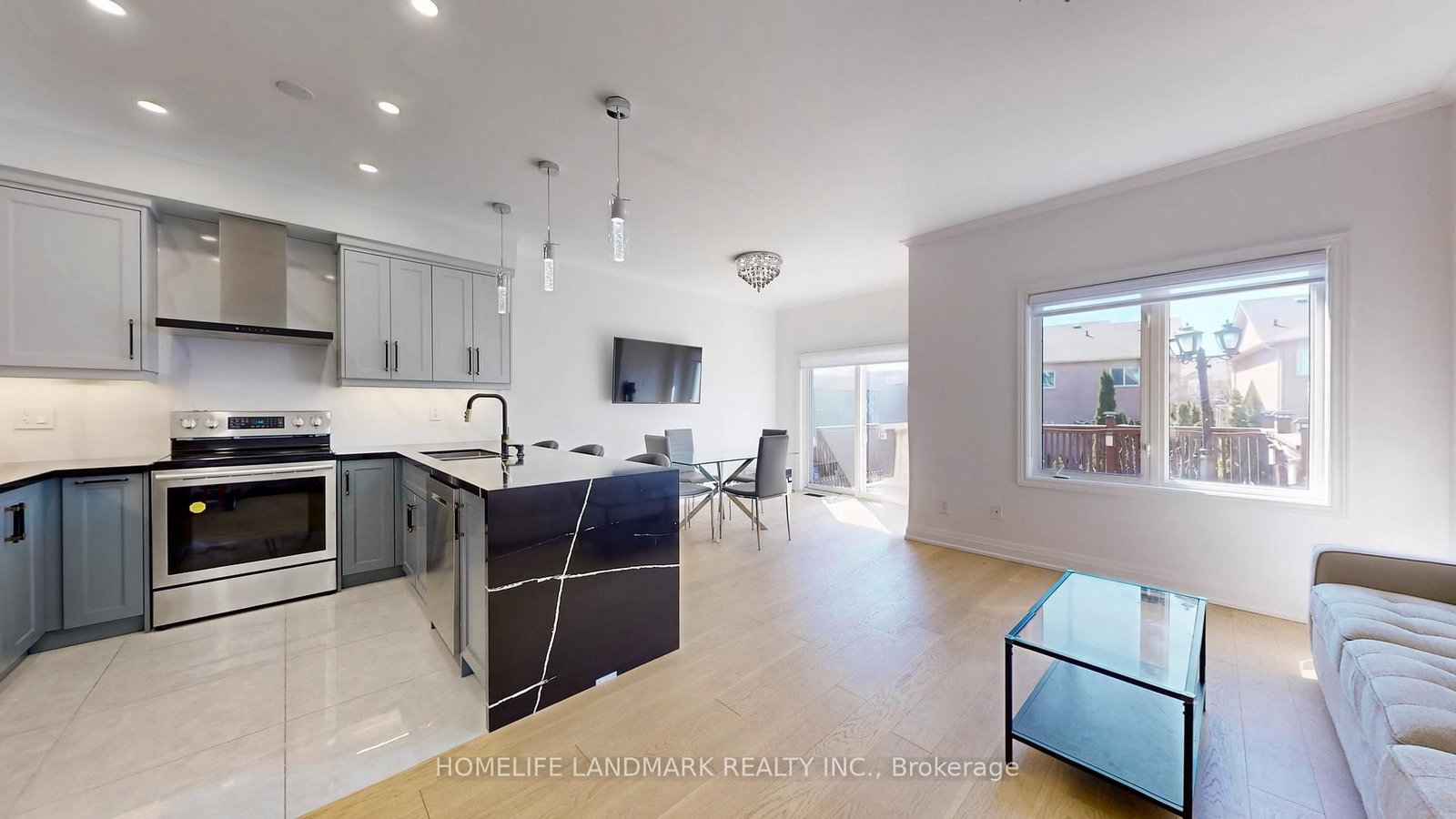 Semi-Detached House for sale at 32 Arco Circle, Vaughan, Ontario, L6A 3Z7 - Maple - MLS: N12980506