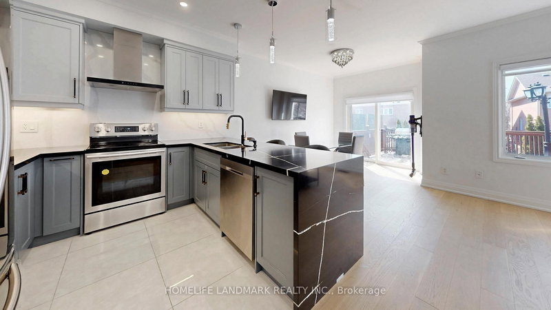 32 Arco Circ, Vaughan, L6A 3Z7 | Image 2