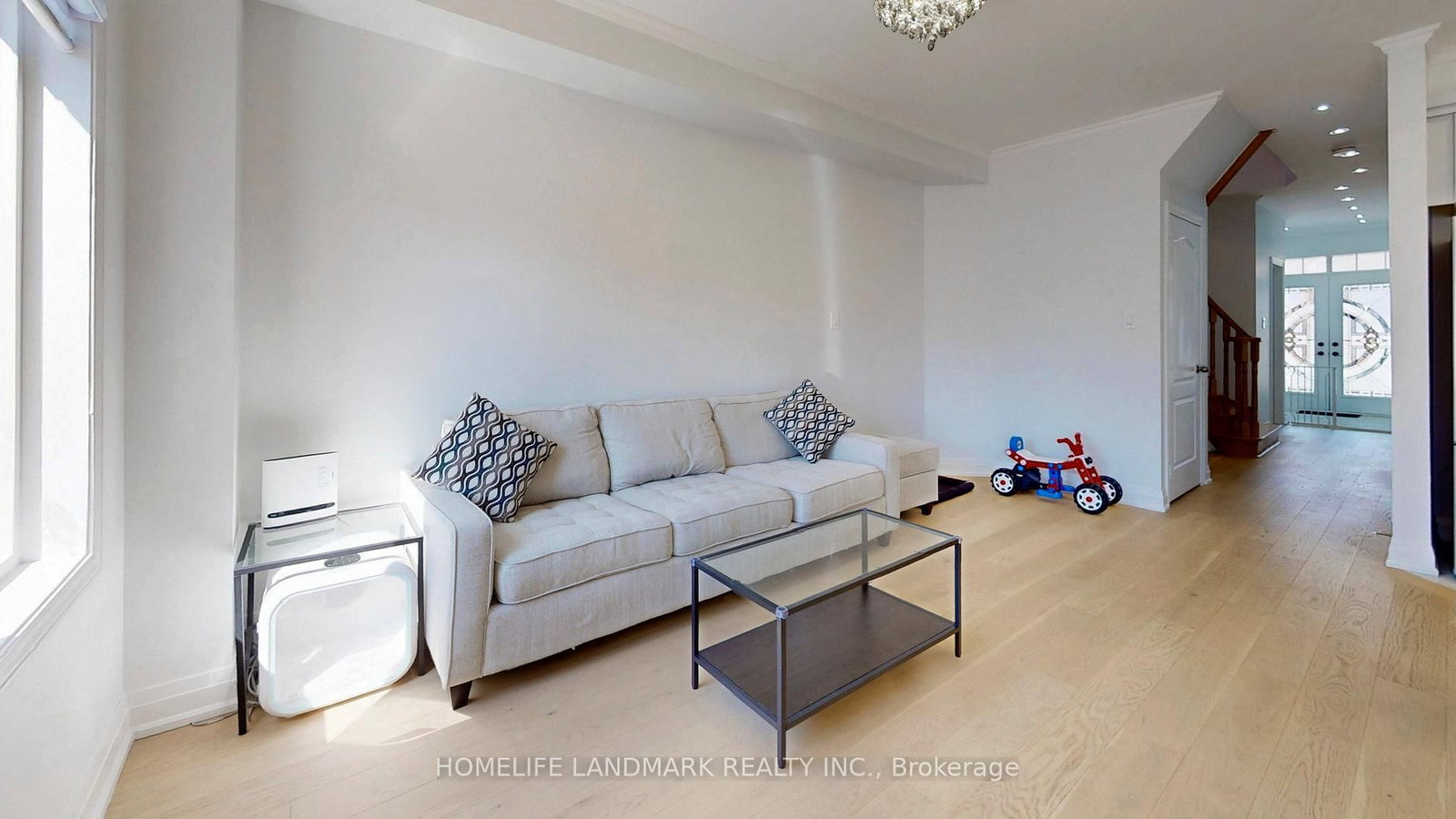 Semi-Detached House for sale at 32 Arco Circle, Vaughan, Ontario, L6A 3Z7 - Maple - MLS: N12980506