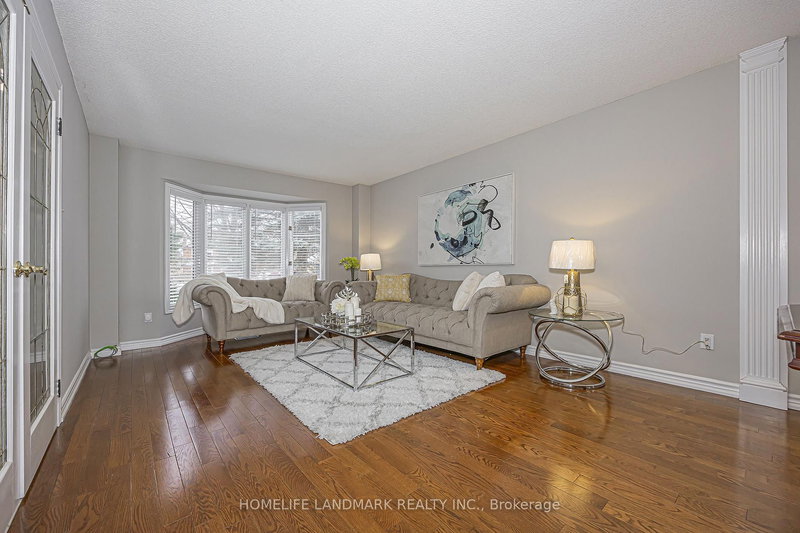 246 Jelley Ave, Newmarket, L3X 1S6 | Image 3
