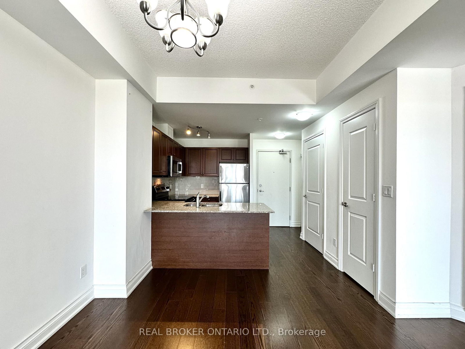 68 Main Street N, Unit 404 - Photo 10